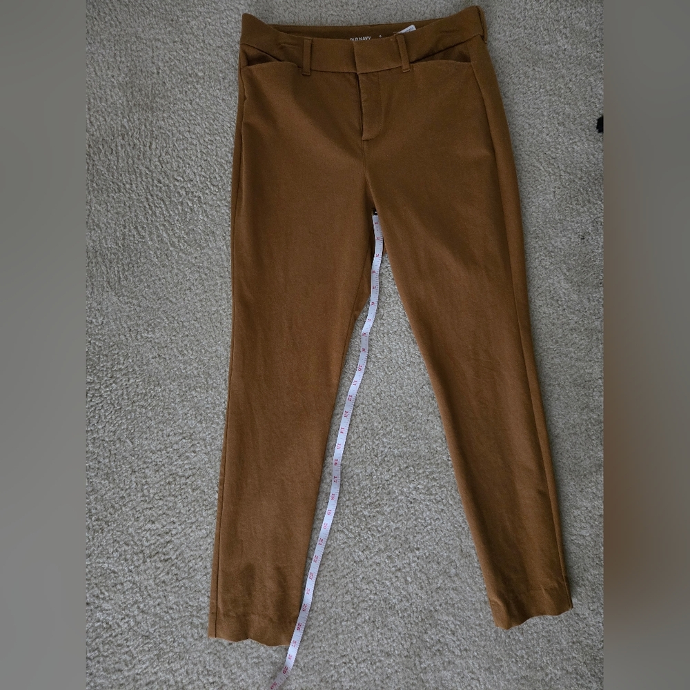 Women's Old Navy High Rise Pixie Pants
